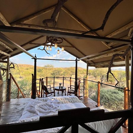 Ondudu Safari Lodge Omaruru Exterior foto