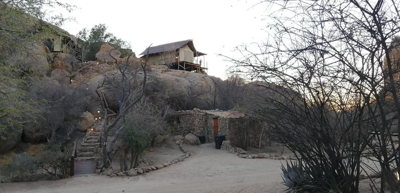 Ondudu Safari Lodge Omaruru Exterior foto