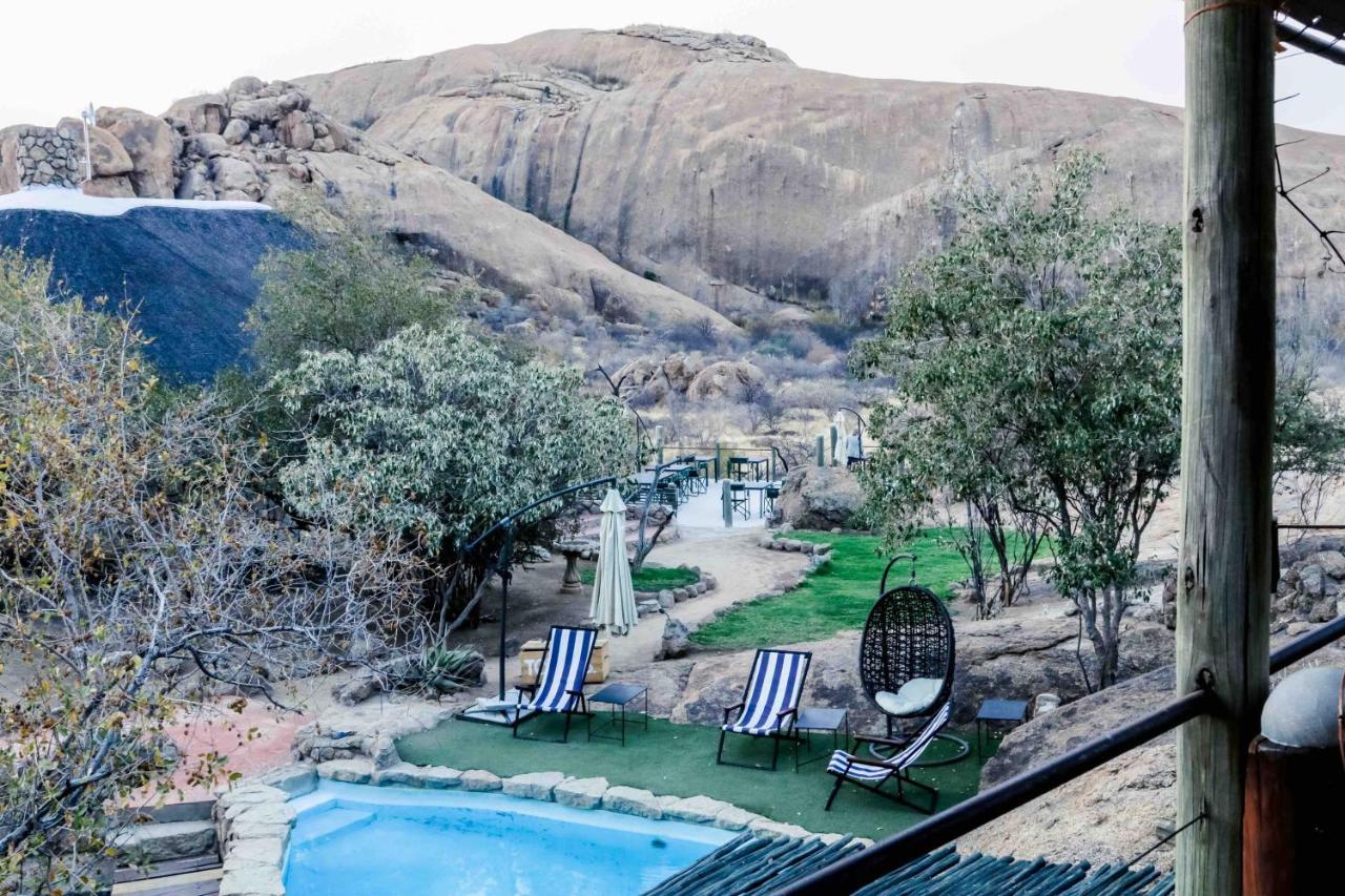 Ondudu Safari Lodge Omaruru Exterior foto